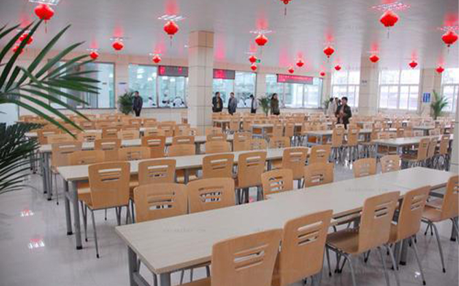 企業(yè)食堂圖片,食堂裝修豪華