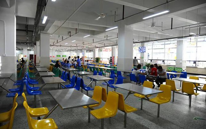 泉州企業(yè)食堂承包商：讓員工吃上放心餐
